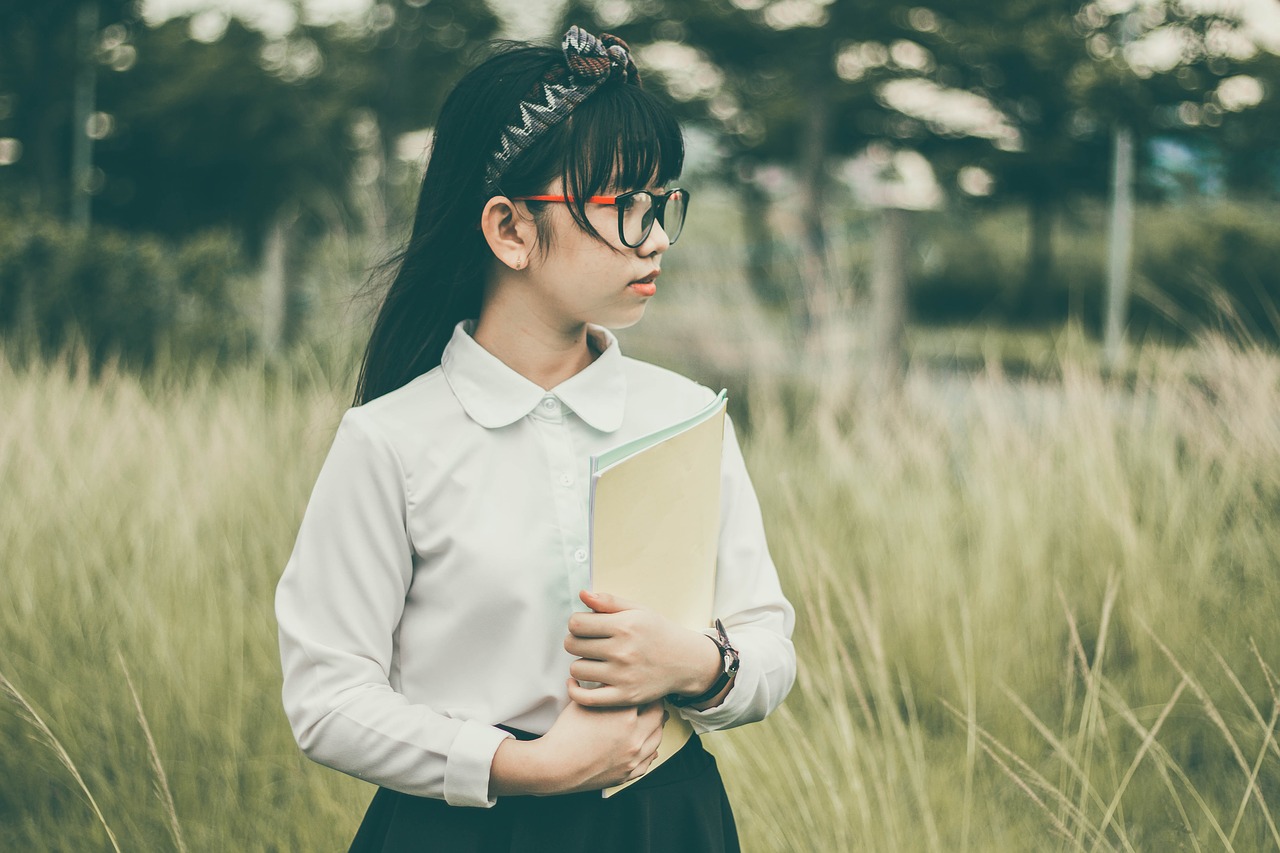 Image - asian blur book child fall