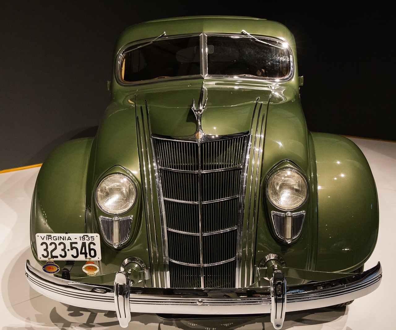 Image - car 1935 chrysler imperial model c 2