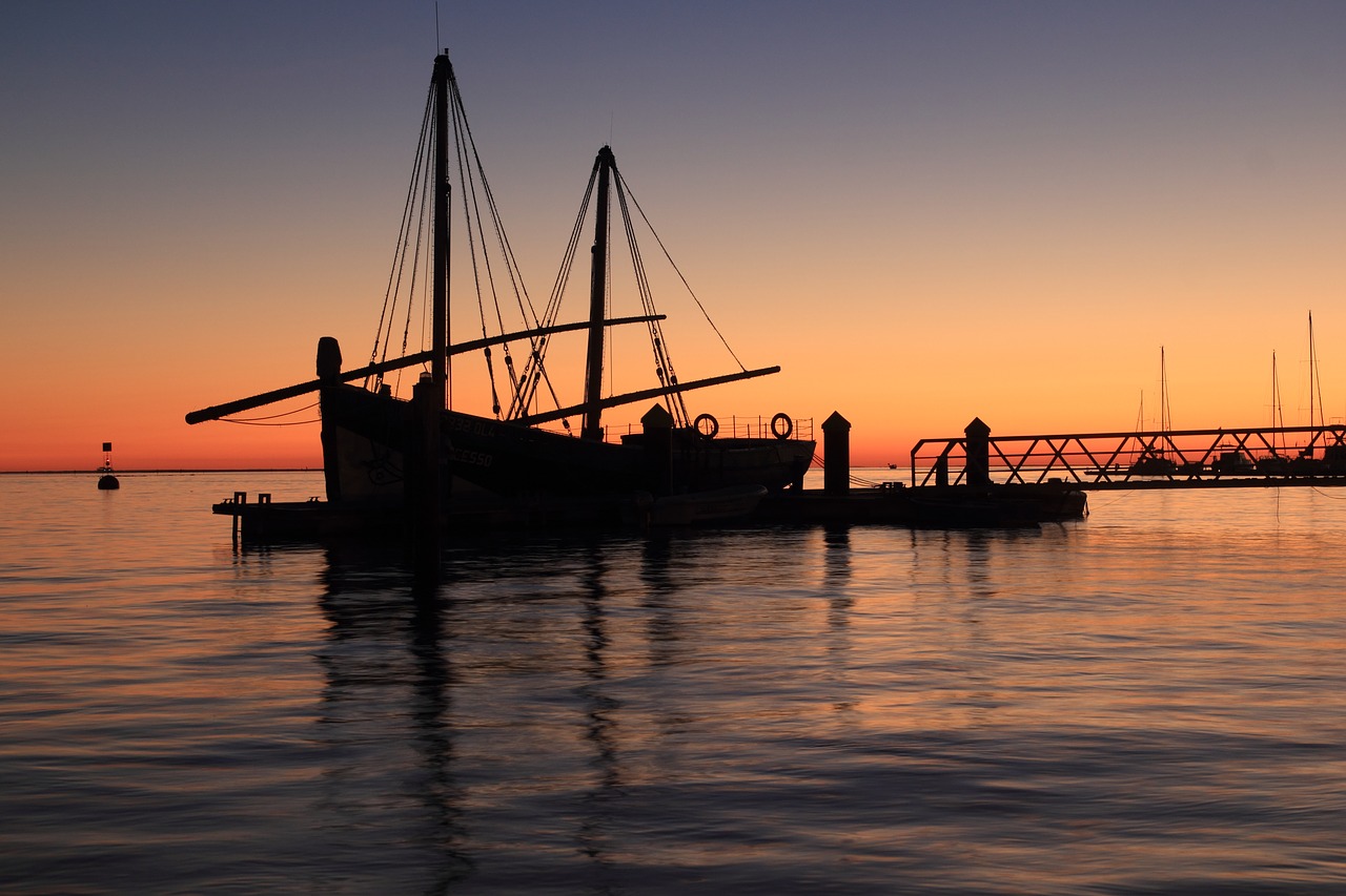 Image - portugal olhao fishing boat sunset
