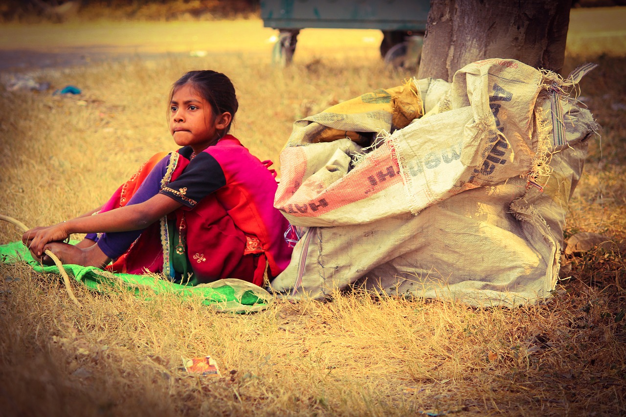 Image - poverty girl hungry sadness young