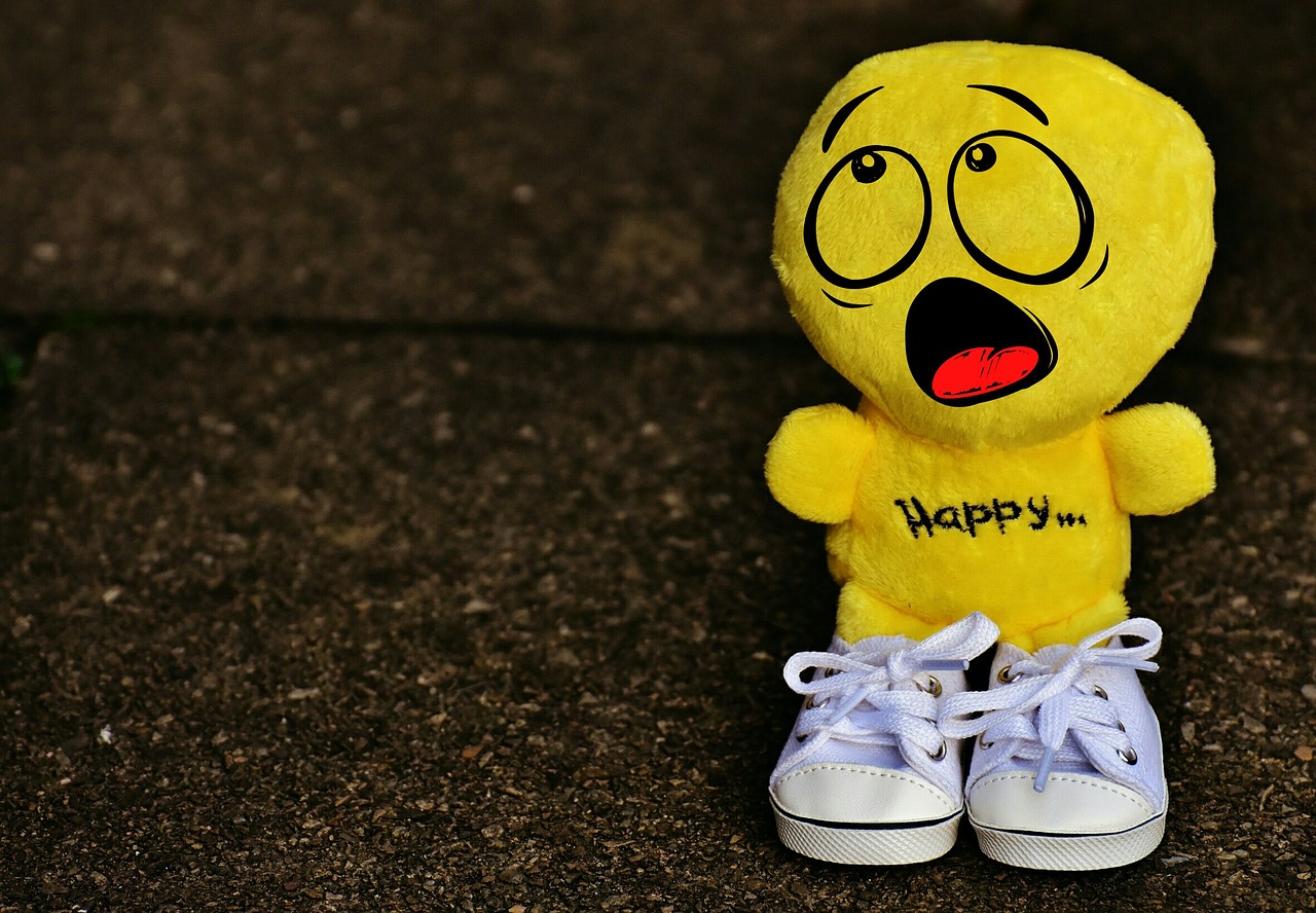 Image - smiley horrified amazed sneakers