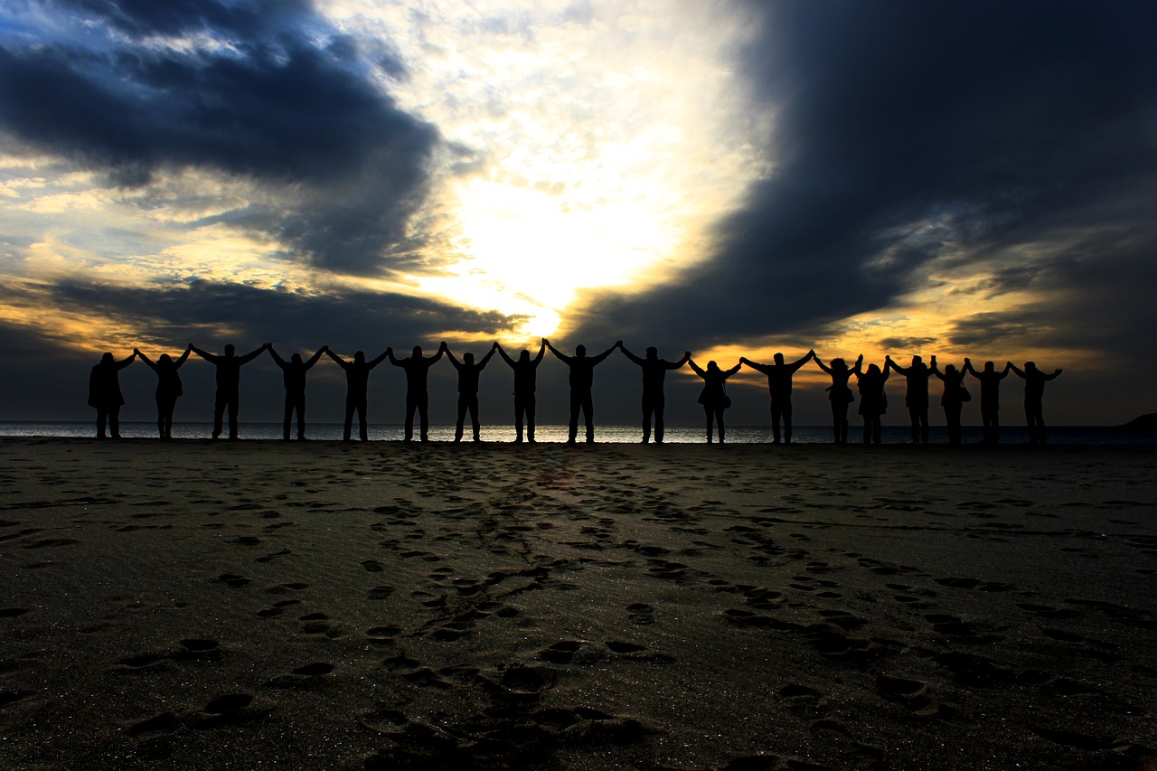 Image - togetherness solidarity beach hatay