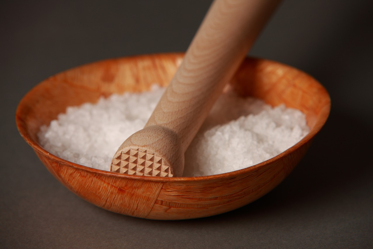 Image - bowl salt wood wellness