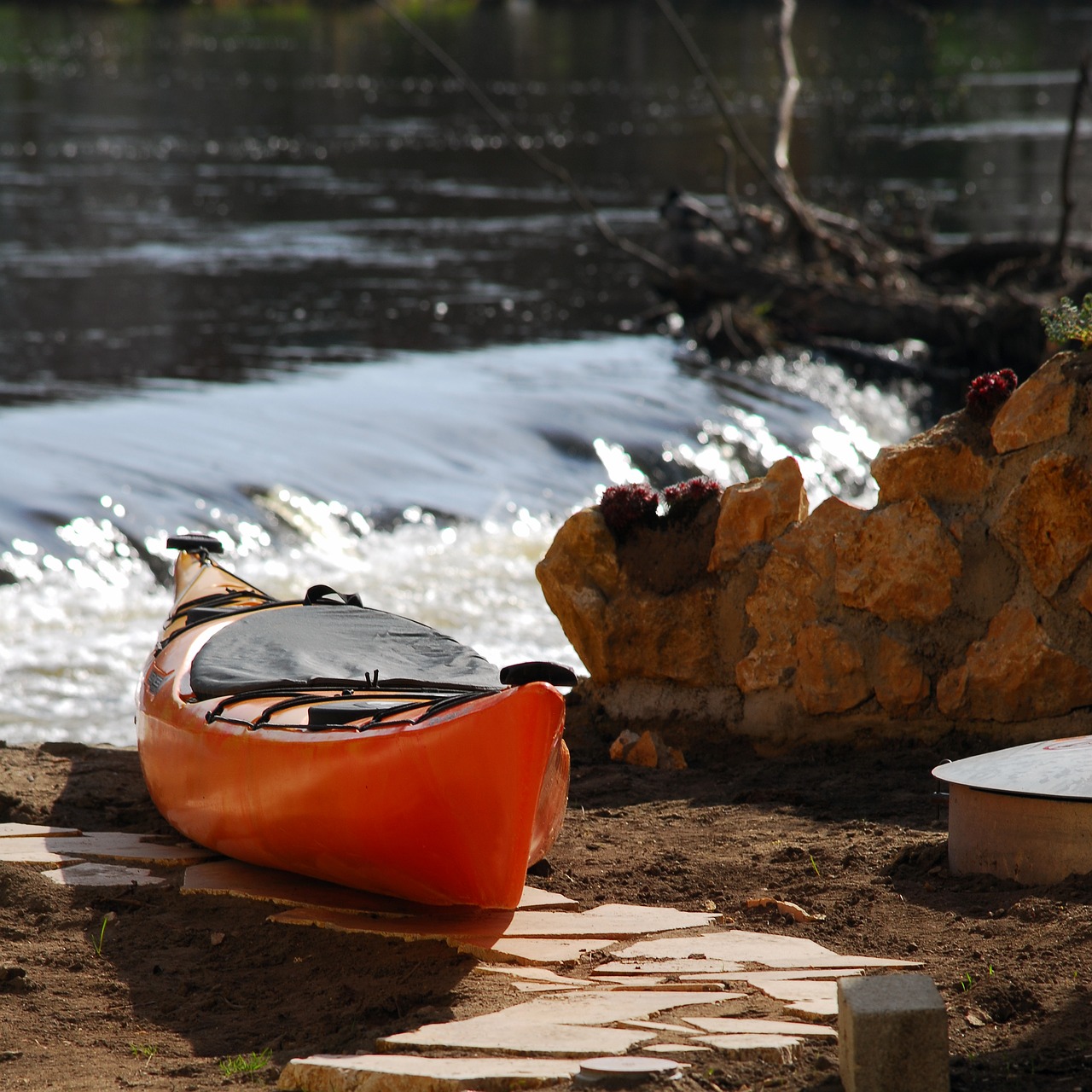 Image - canoeing water kayak paddle