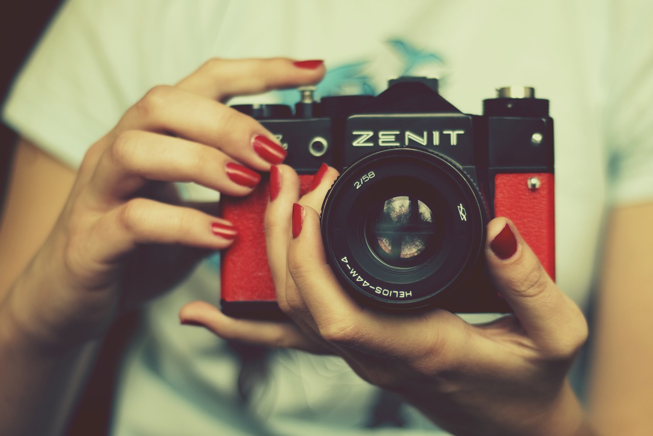 Image - camera zenith red lens