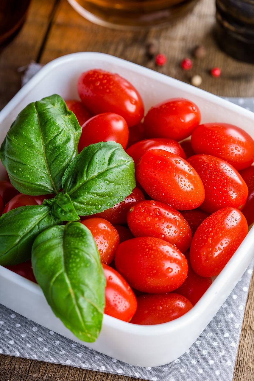 Image - tomatoes vegetables food red