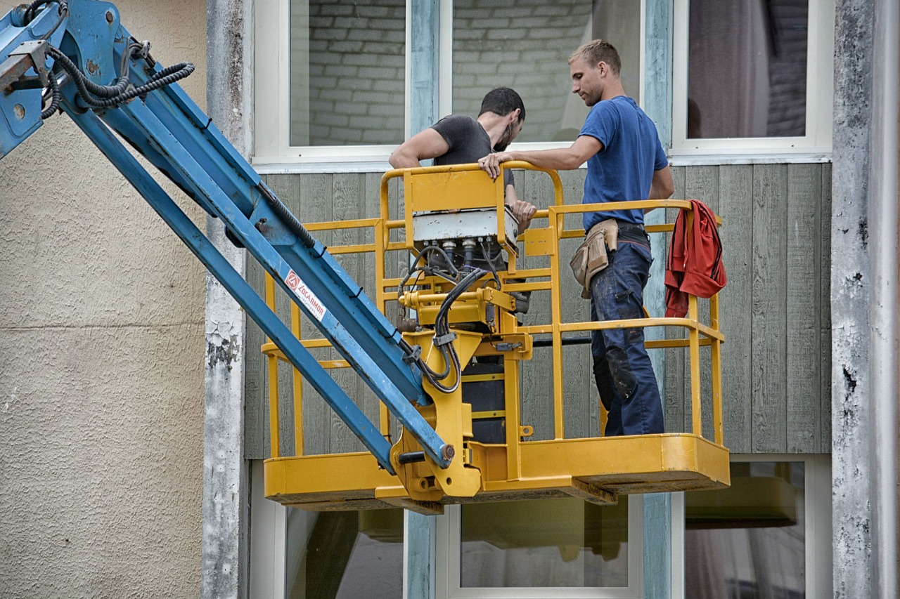 Image - nacelle workers wall city work