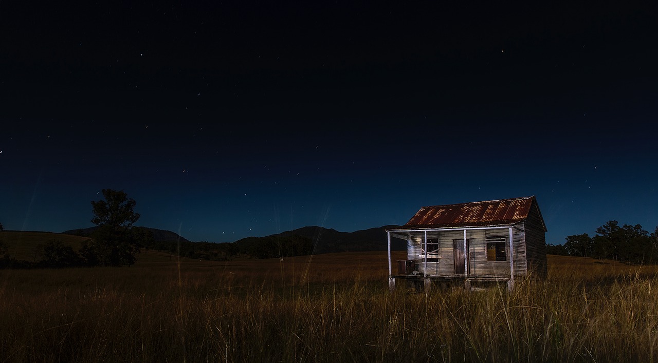 Image - night evening cabin shack house