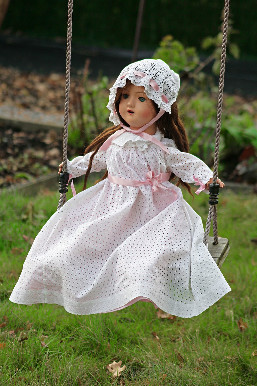 Image - doll swing toy old fashioned