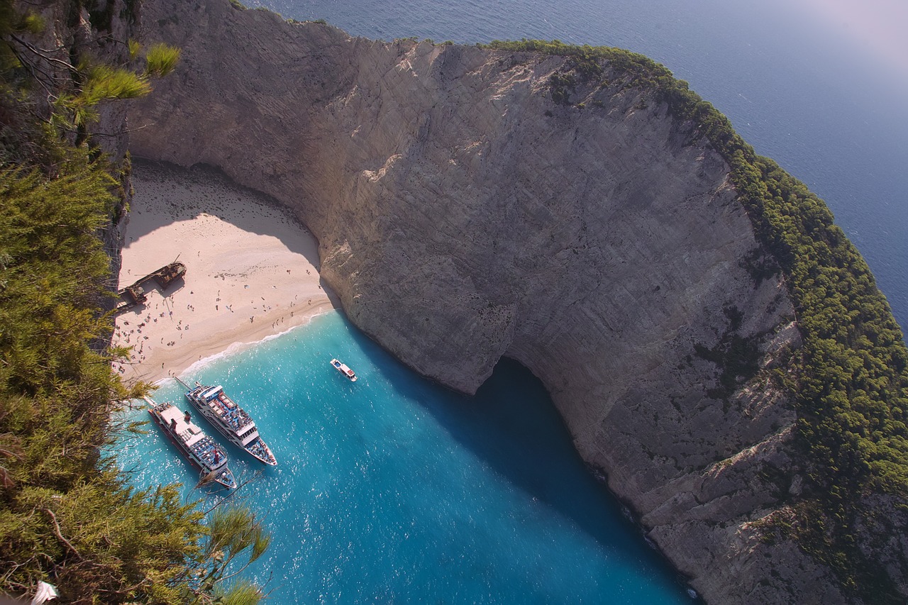 Image - zakynthos lagoon island ship wreck