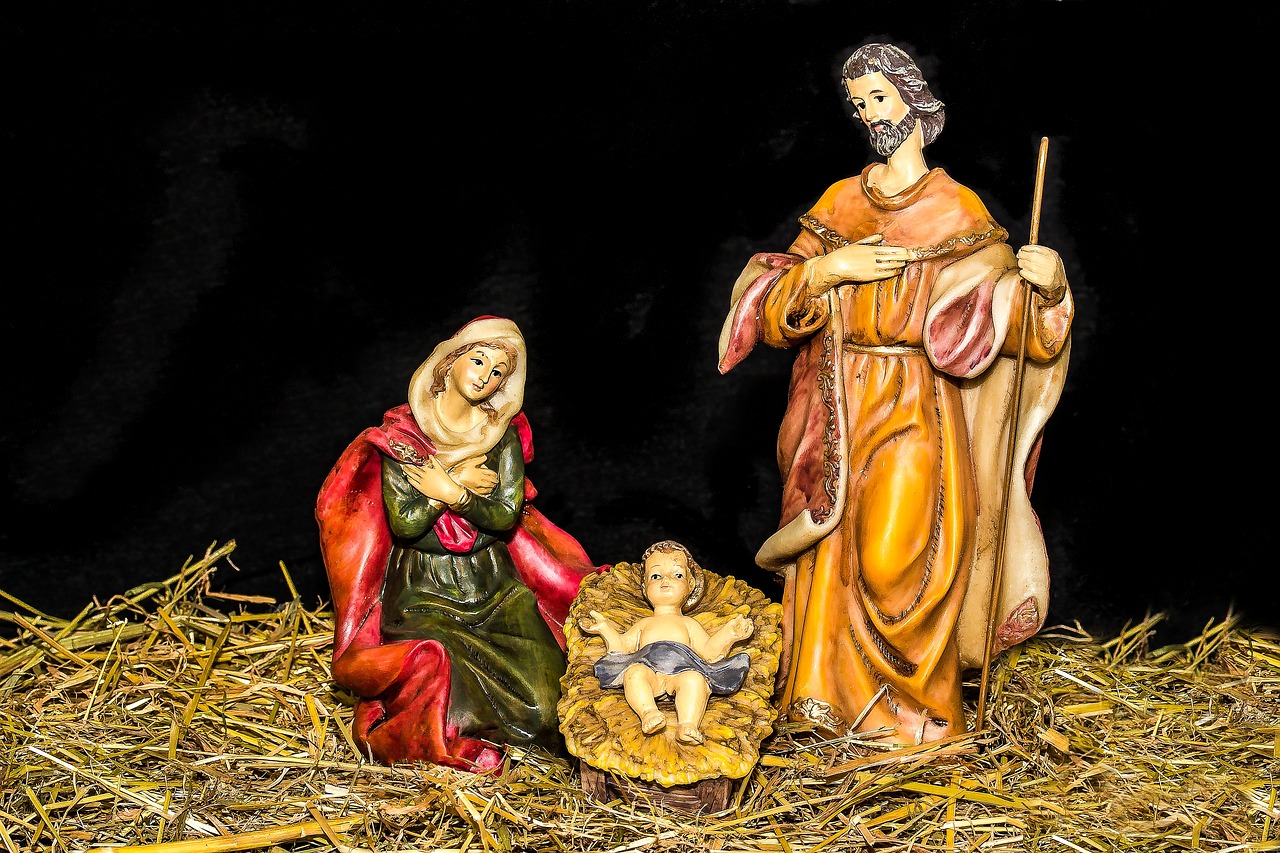 Image - christmas crib figures jesus child