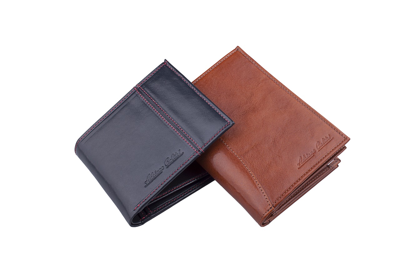 Image - wallets fashion male adrianocalitri