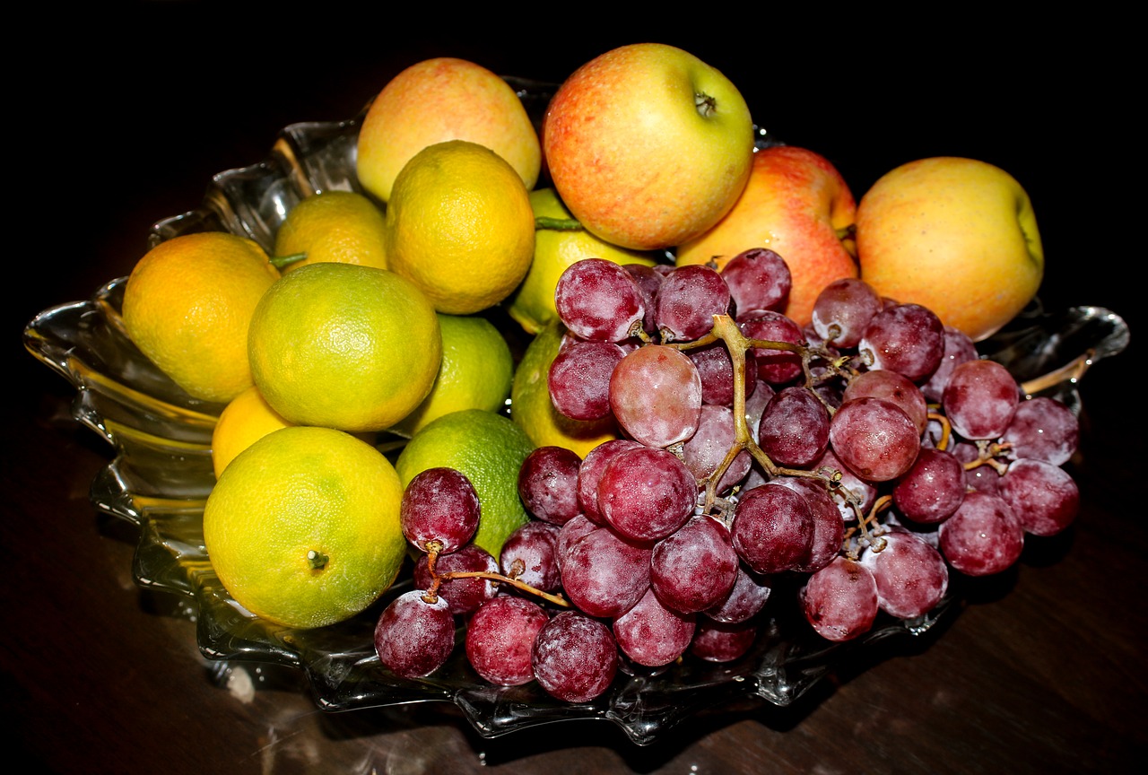 Image - fruit grape apple mandarin basket