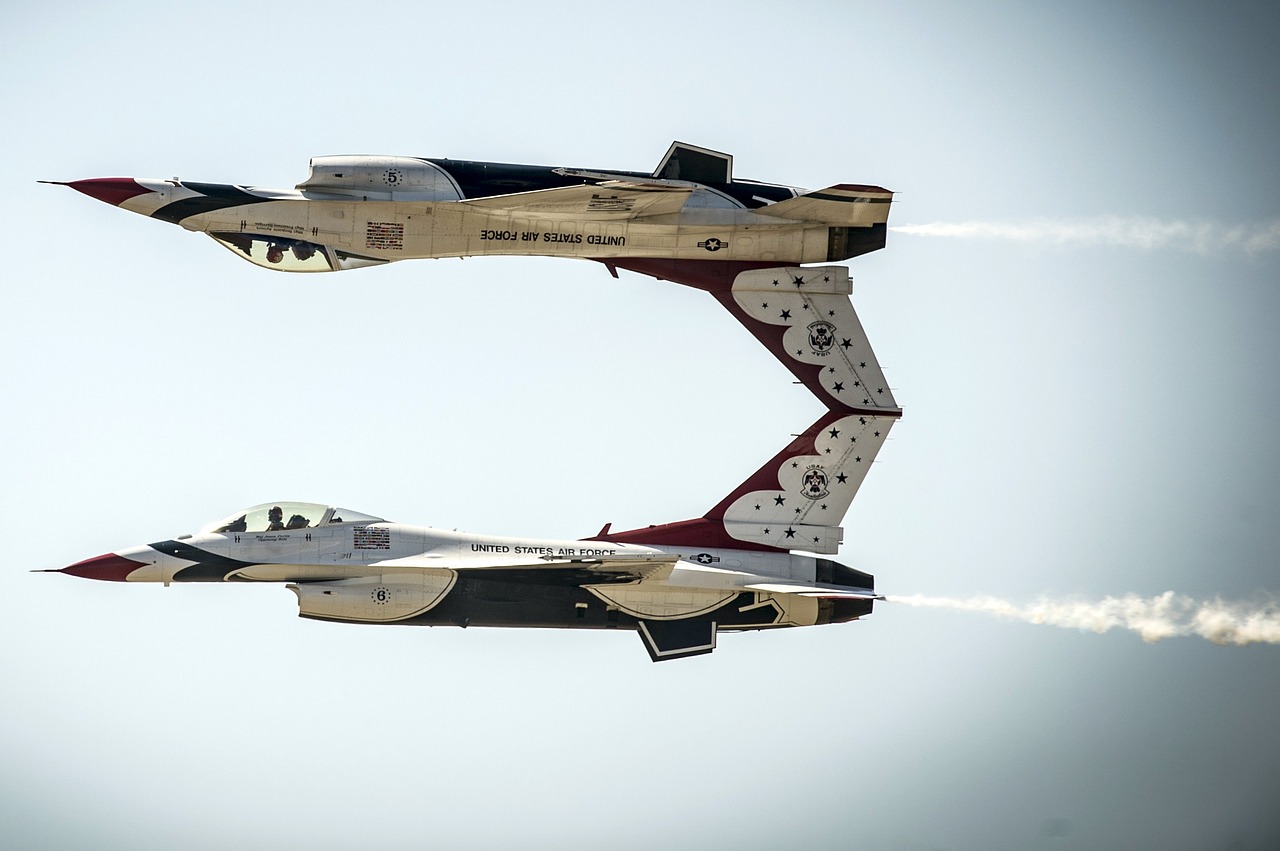 Image - air show thunderbirds formation