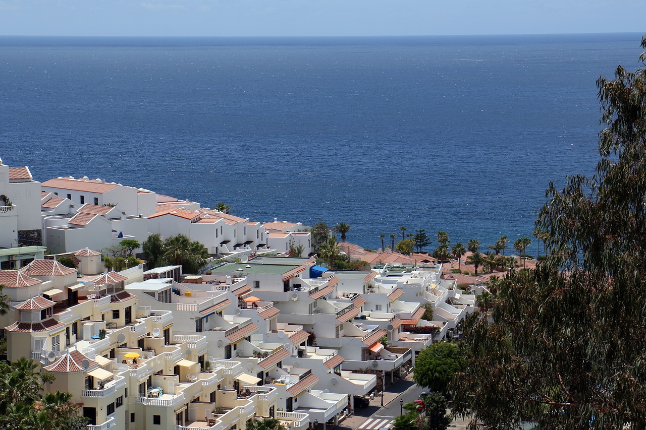 Image - tenerife superstructure hotels