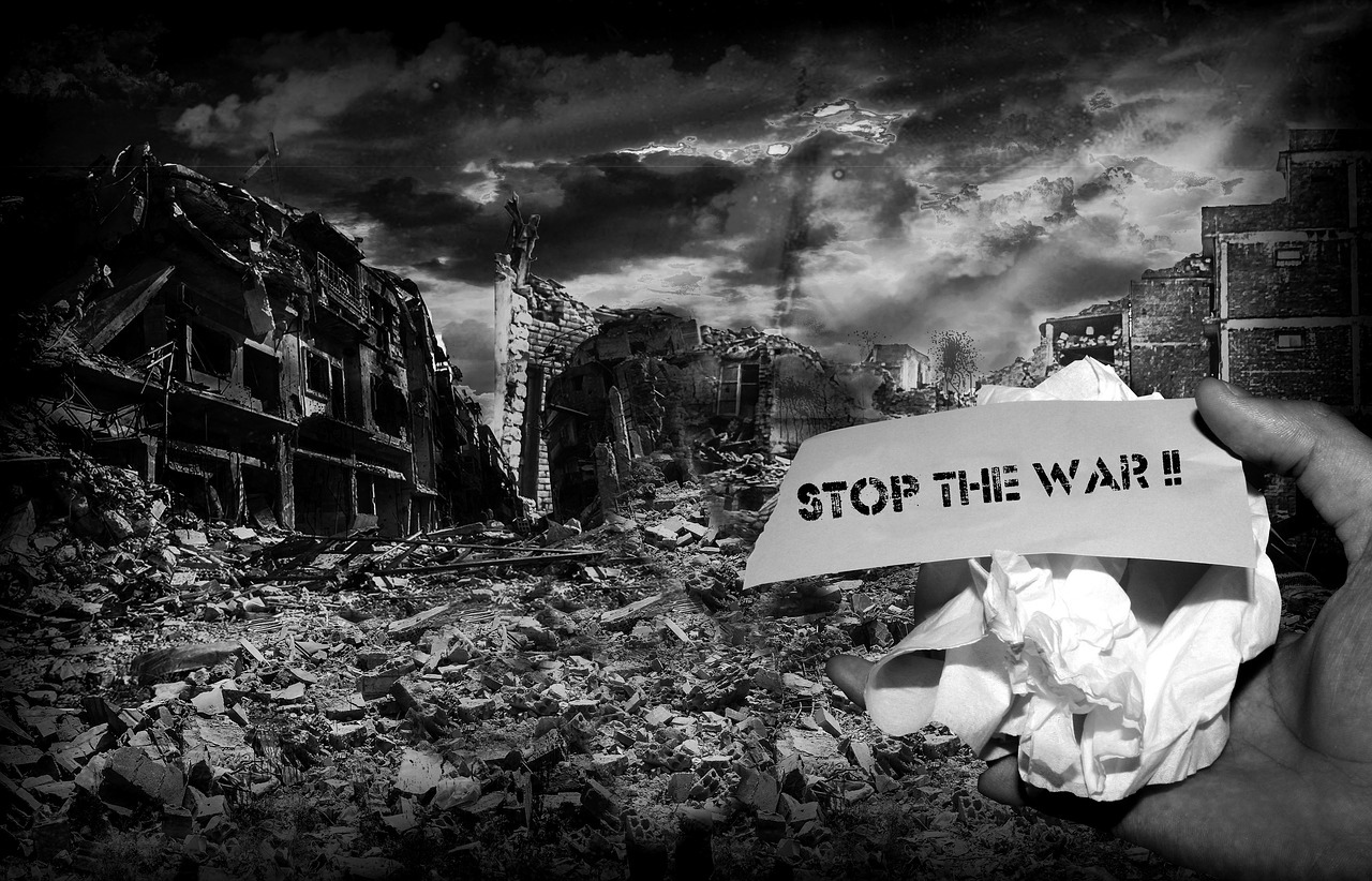 Image - war warzone refugees pain