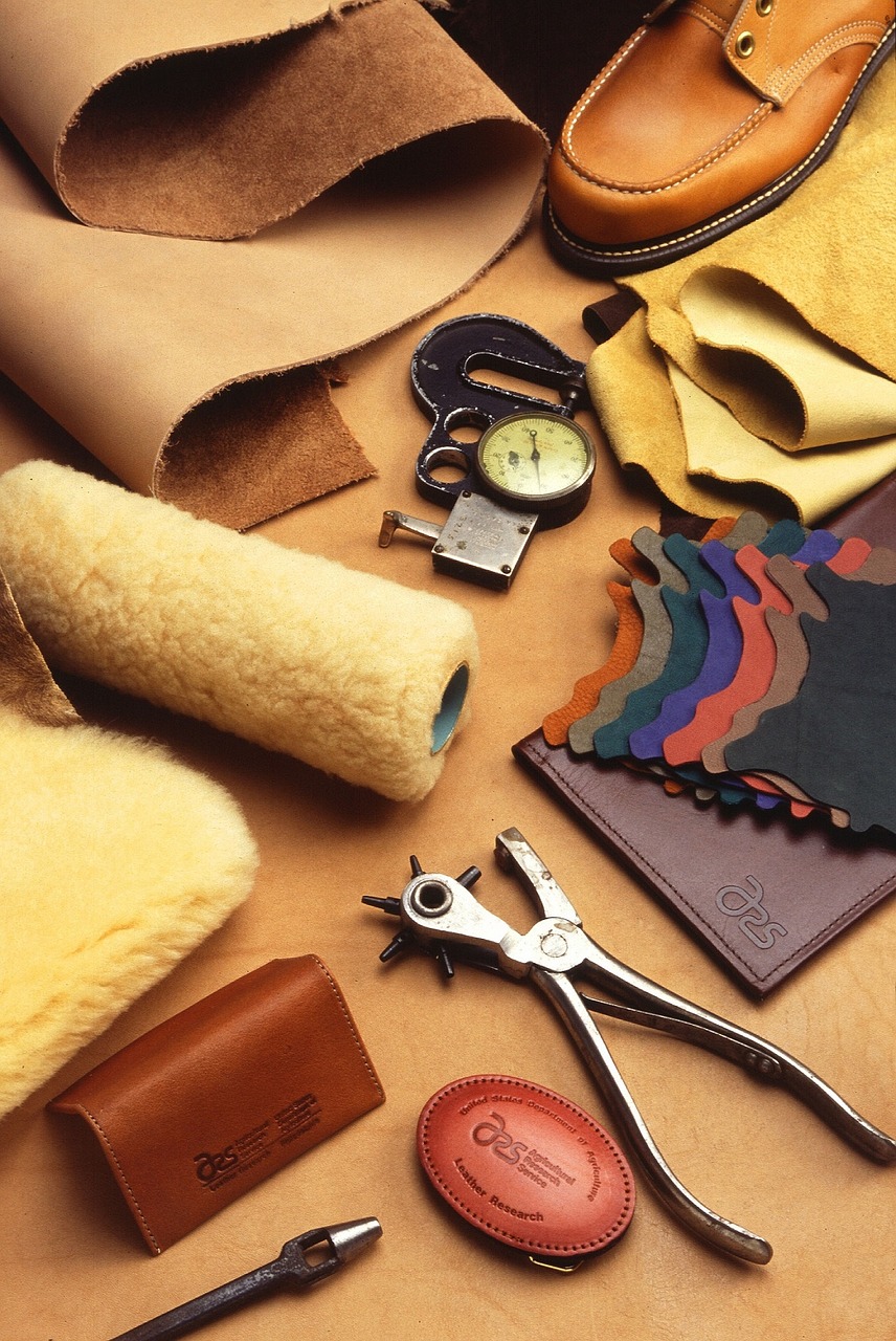 Image - leathercraft work tools fashion