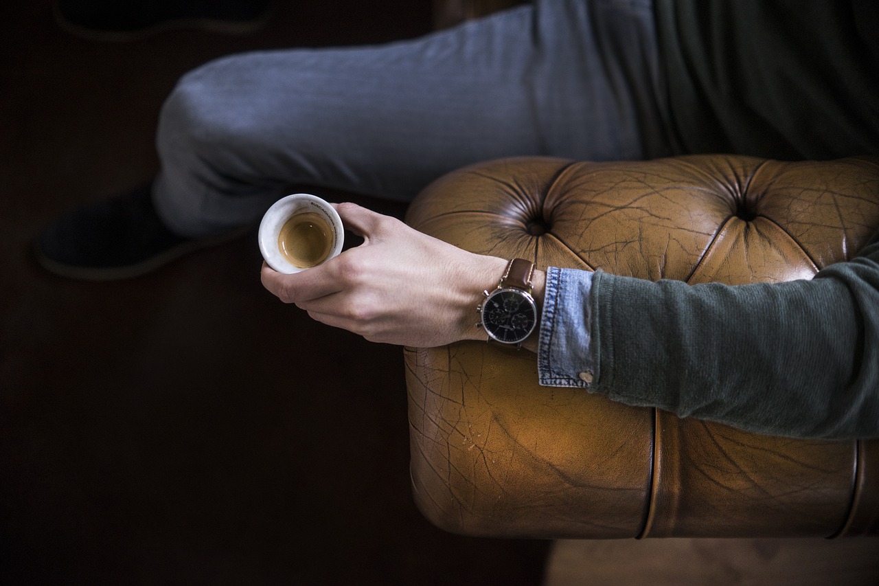 Image - coffee watch chesterfield table