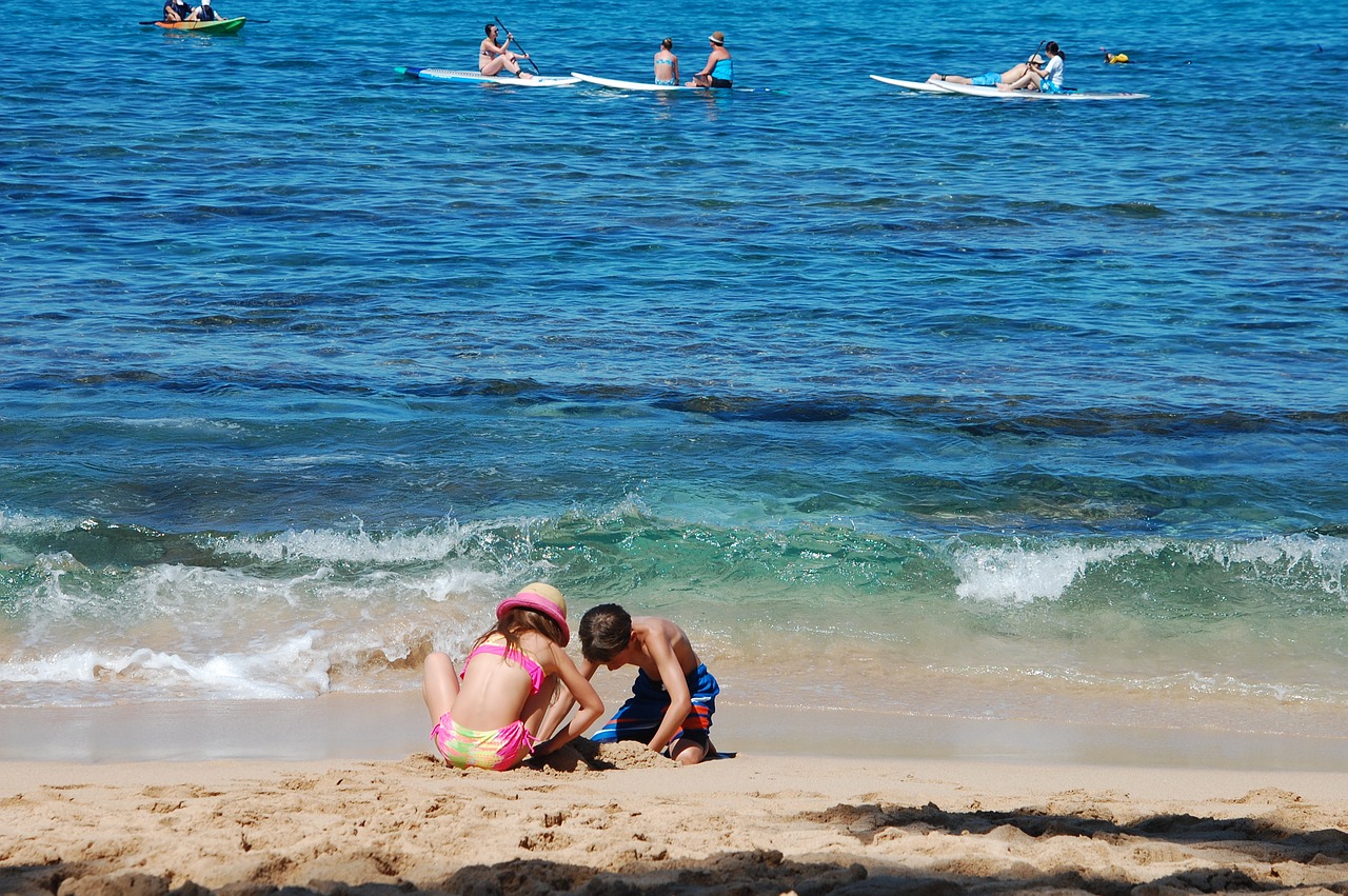 Image - beach play sand dig ocean water