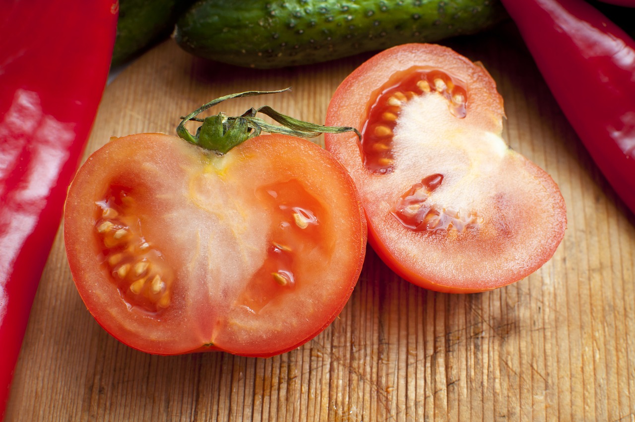 Image - red tomato fresh food healthy