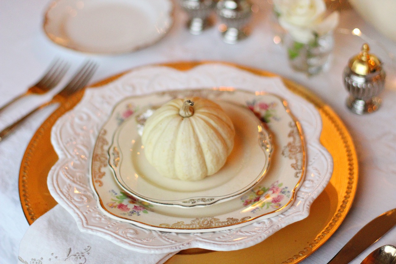 Image - dinner party table setting