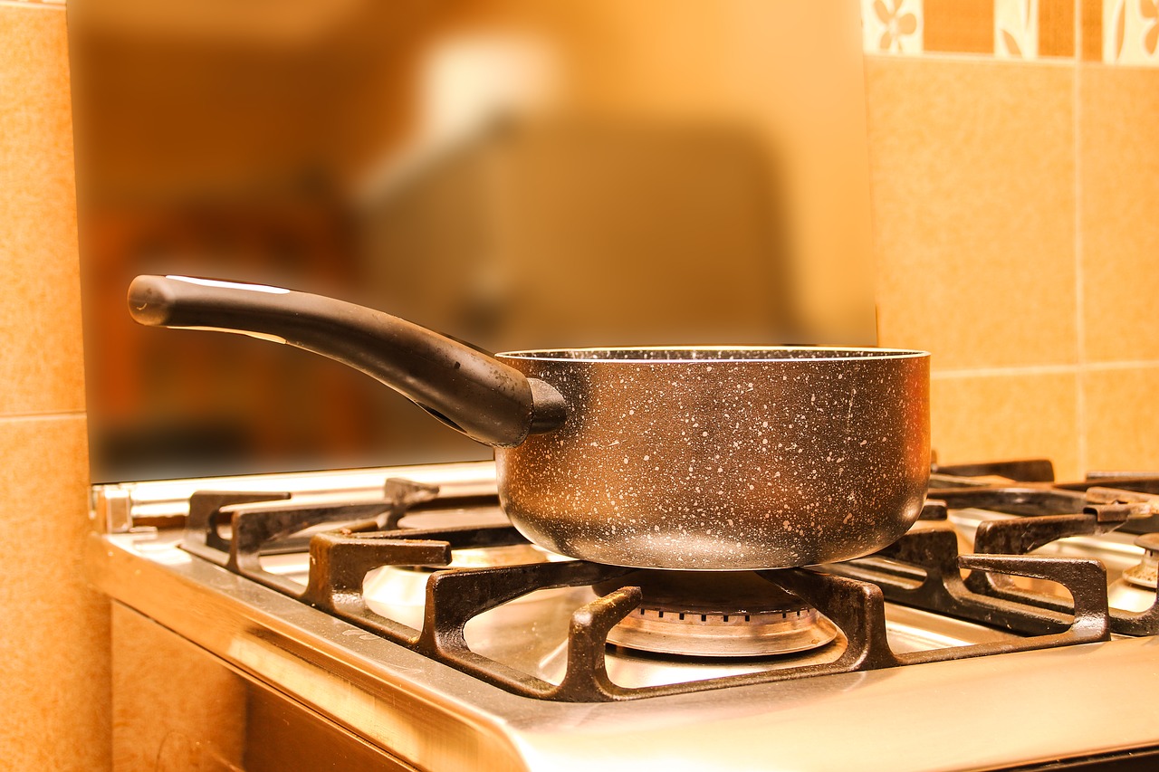 Image - pan stove fire boiling water