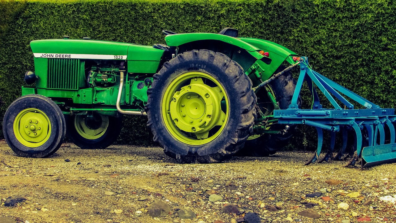 Image - tractor green agriculture field