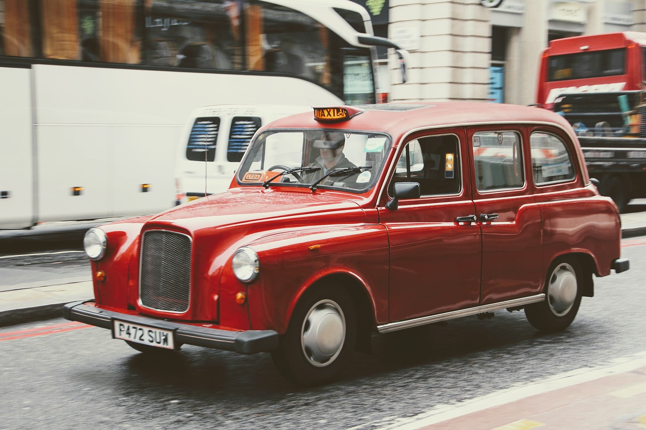 Image - taxi london auto red england