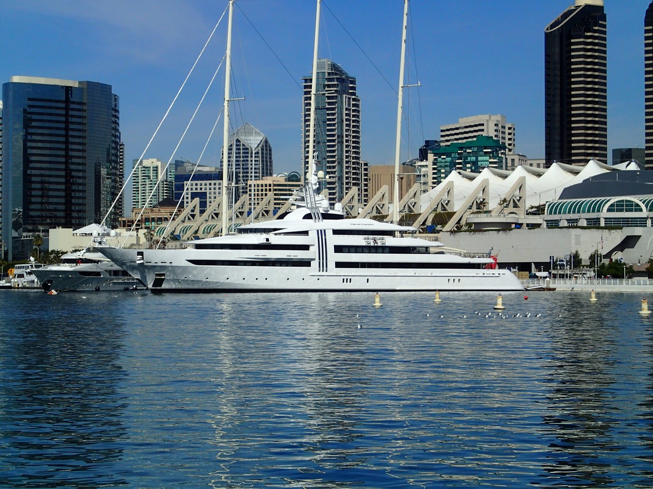 Image - downtown boat skyline yacht