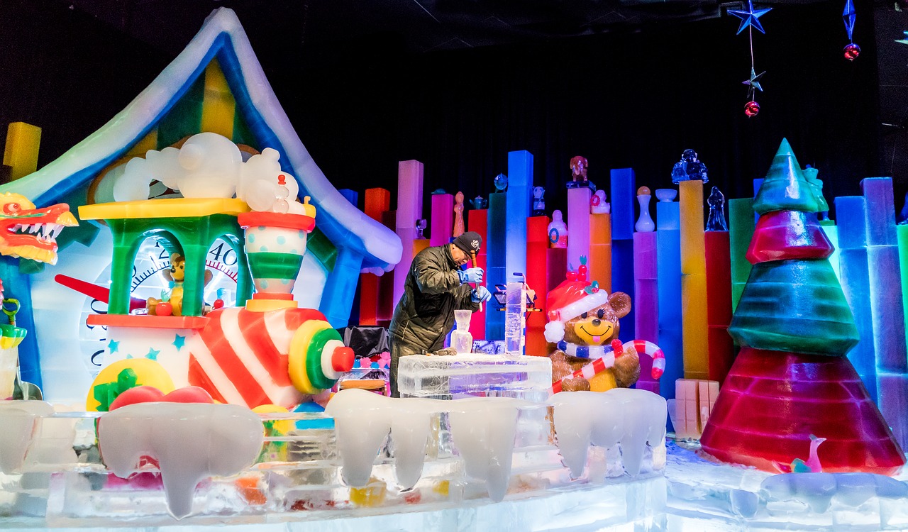 Image - ice sculptures gaylord palms exhibit