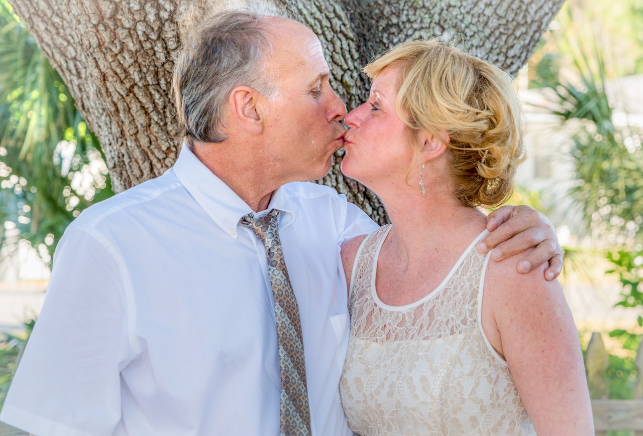 Image - beach wedding happy couple sunset