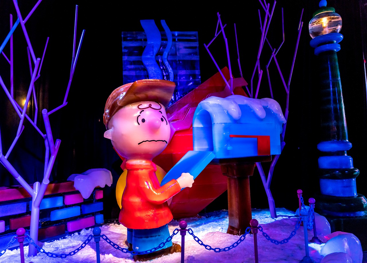 Image - ice sculpture charlie brown mail box