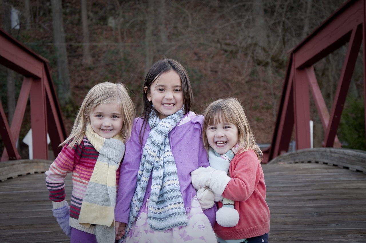 Image - sisters bridge winter scarves