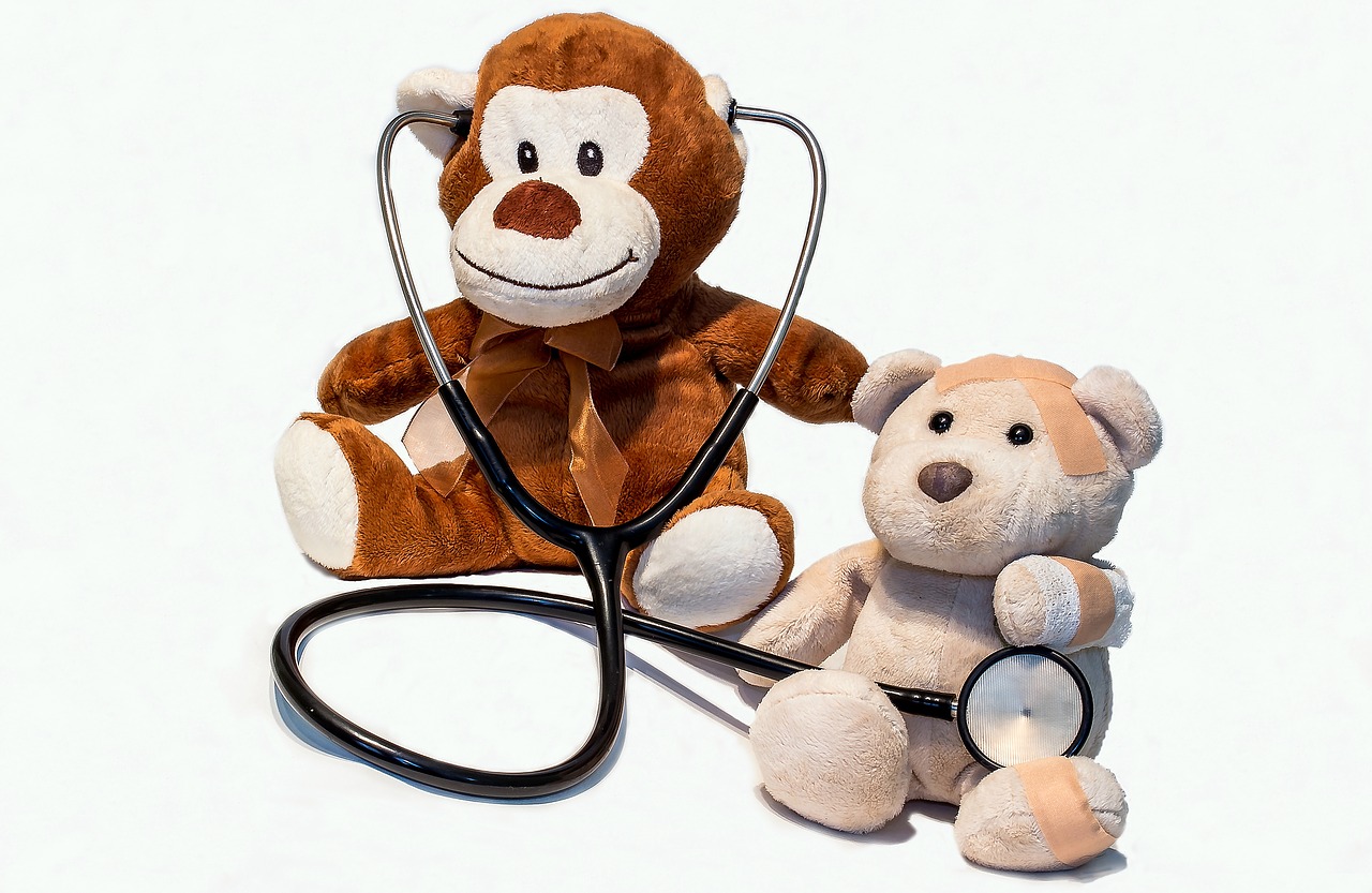 Image - teddy bears ill stethoscope injured