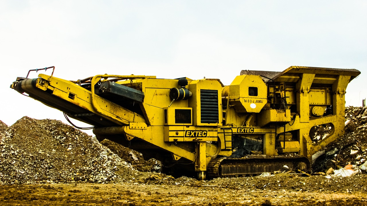 Image - crusher heavy machine yellow