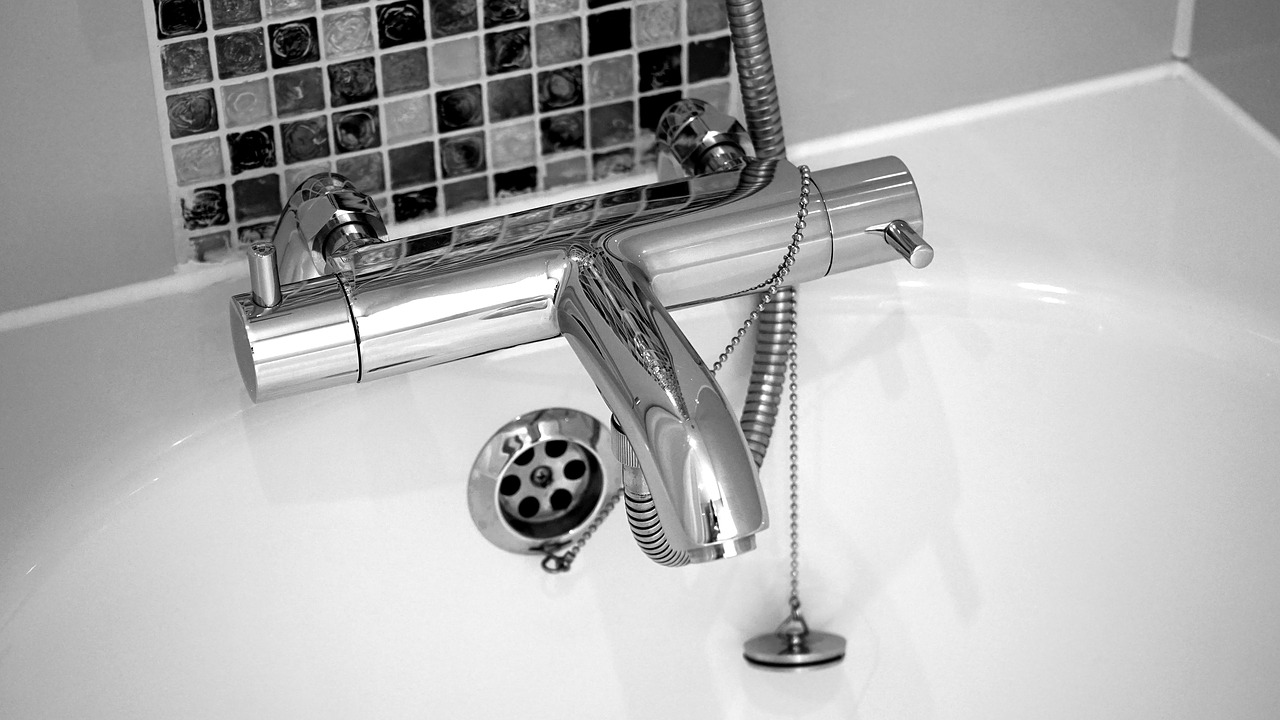 Image - tap faucet plumbing bathroom metal