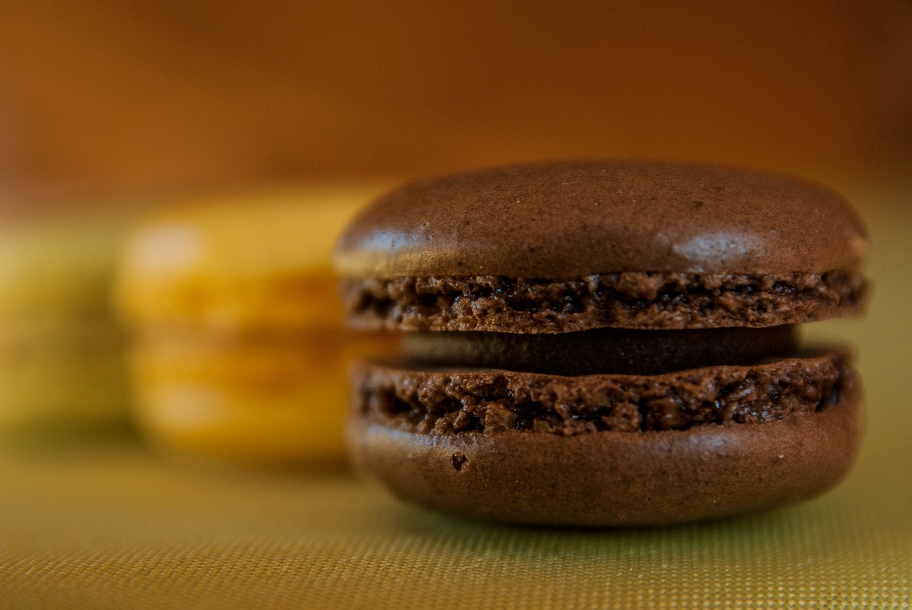 Image - macaroons cakes pastry biscuits
