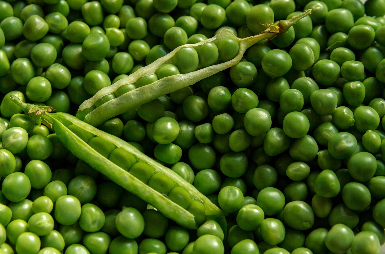 Image - textures background fresh peas