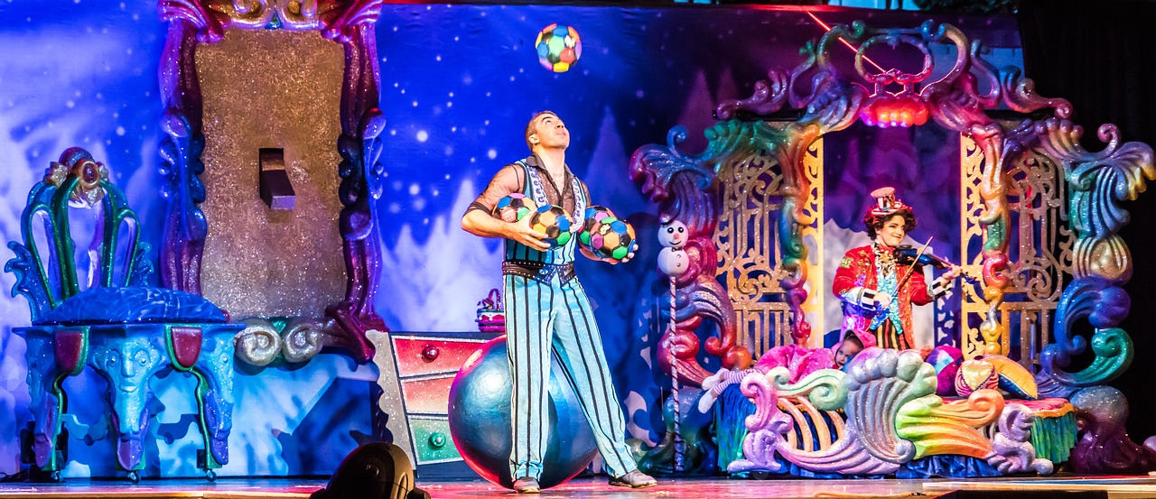 Image - juggler show exhibit entertainment