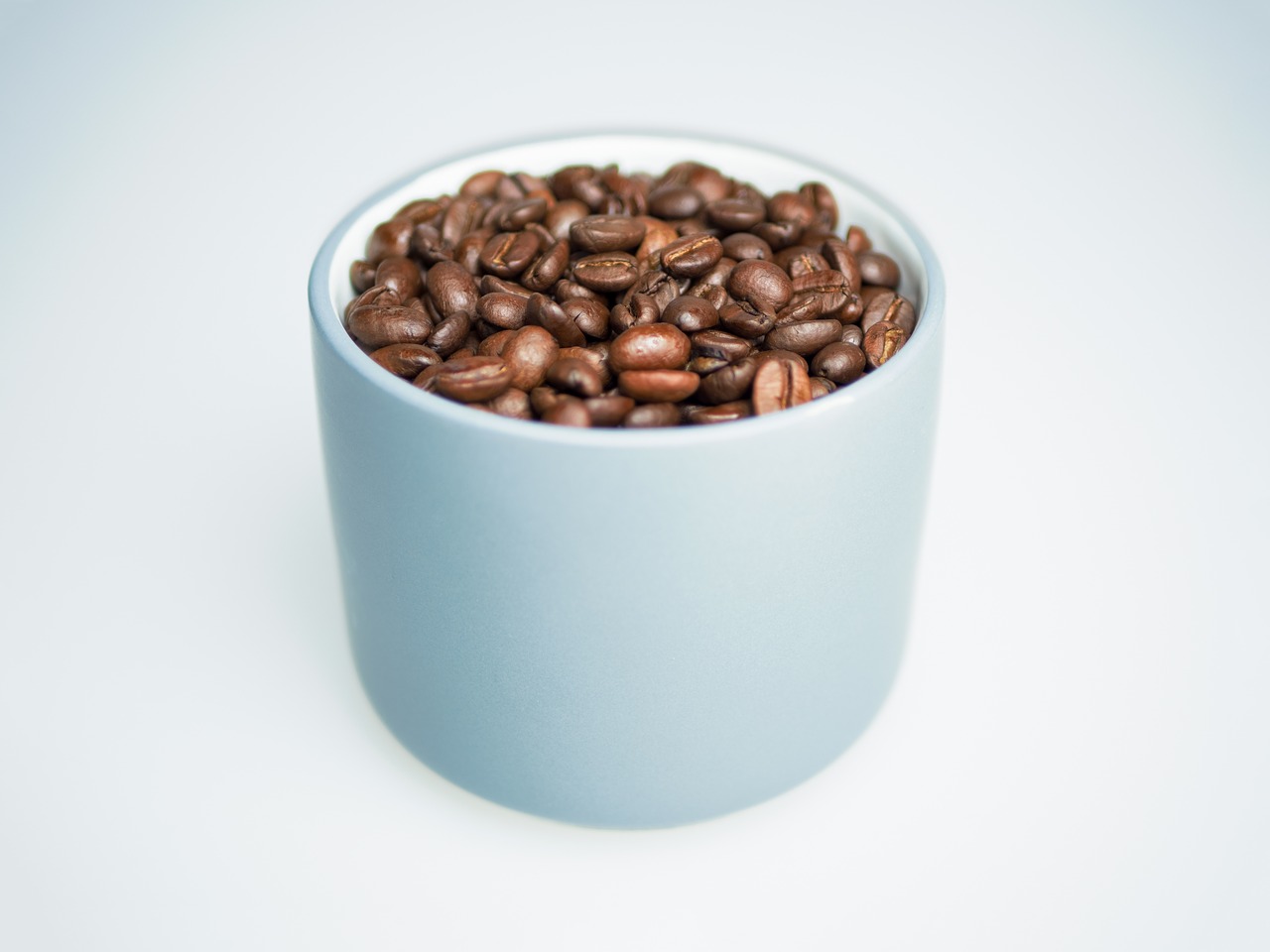 Image - coffee beans cup mug porcelain