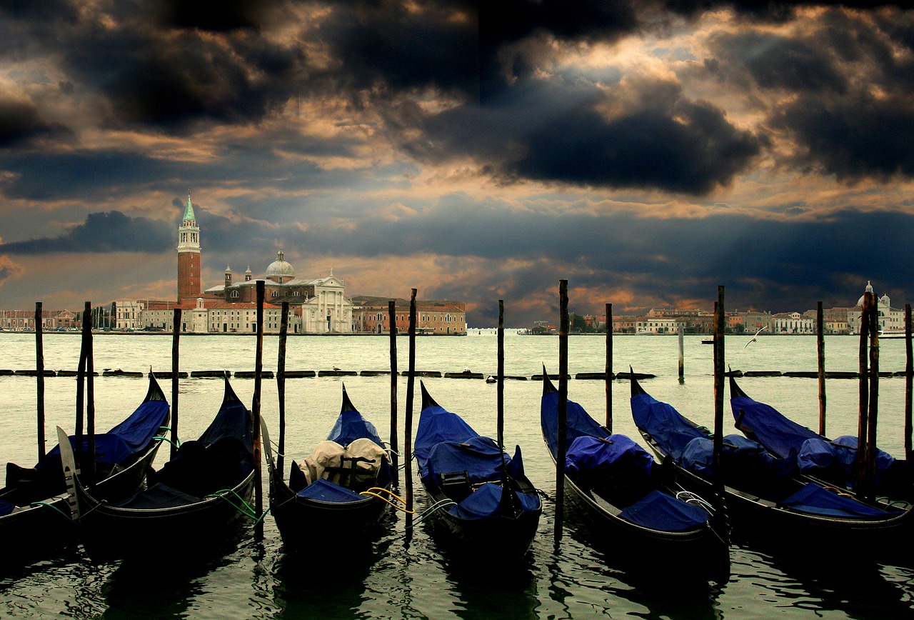 Image - venice gondolas italy venezia