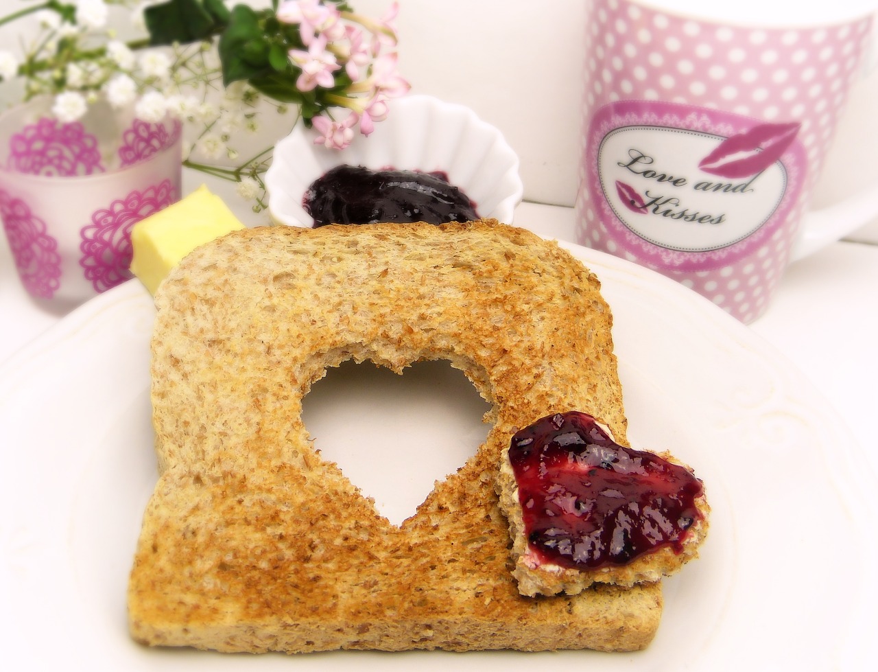 Image - toast bread heart jam breakfast