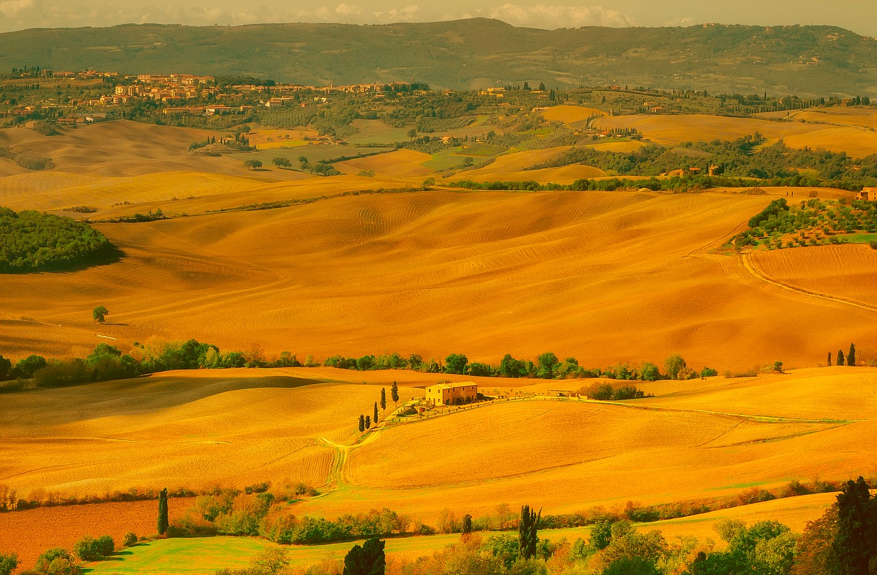 Image - italy landscape scenic house home