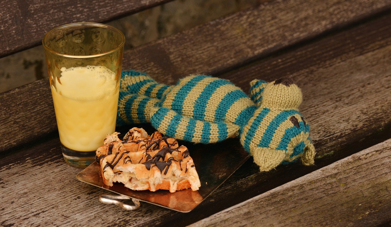 Image - teddy bear knitted breakfast meal