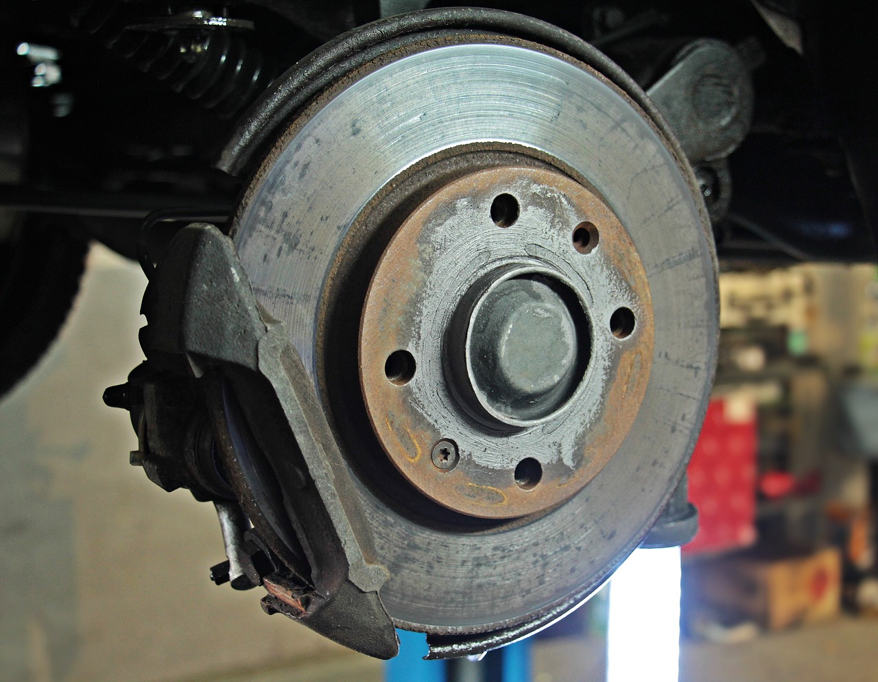 Image - auto repair workshop brake disc