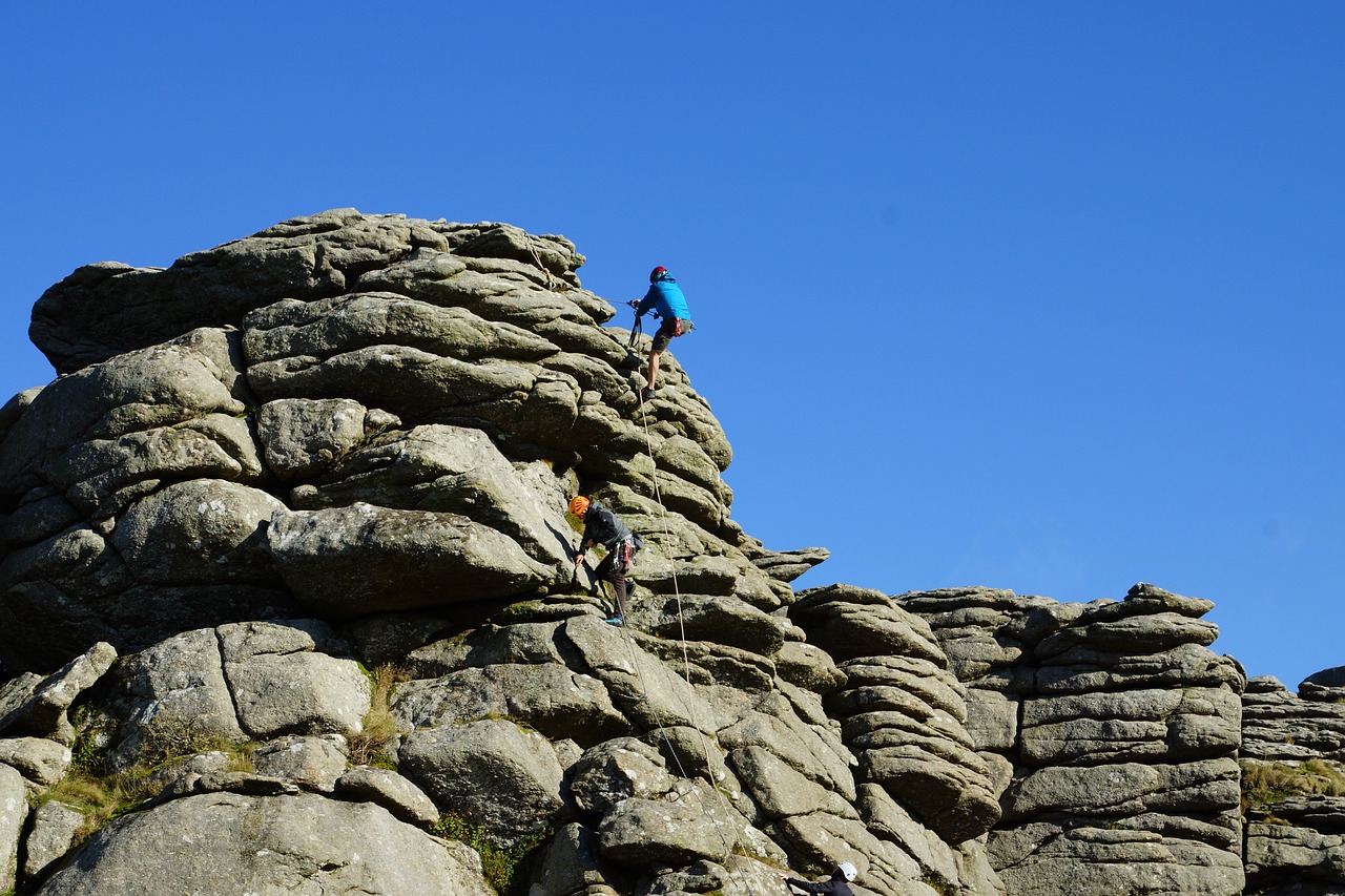 Image - rock climbing dartmoor hound people