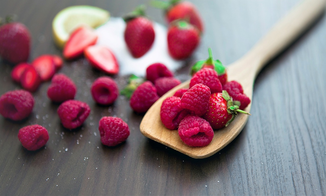 Image - fruit red raspberry vitamins