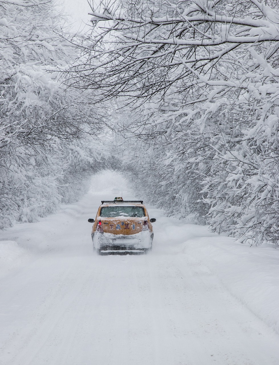 Image - snow white car winter