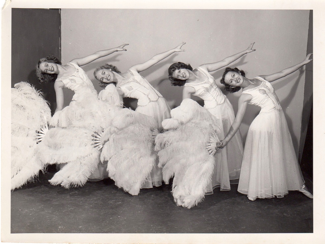 Image - vintage ballerina fan dancer