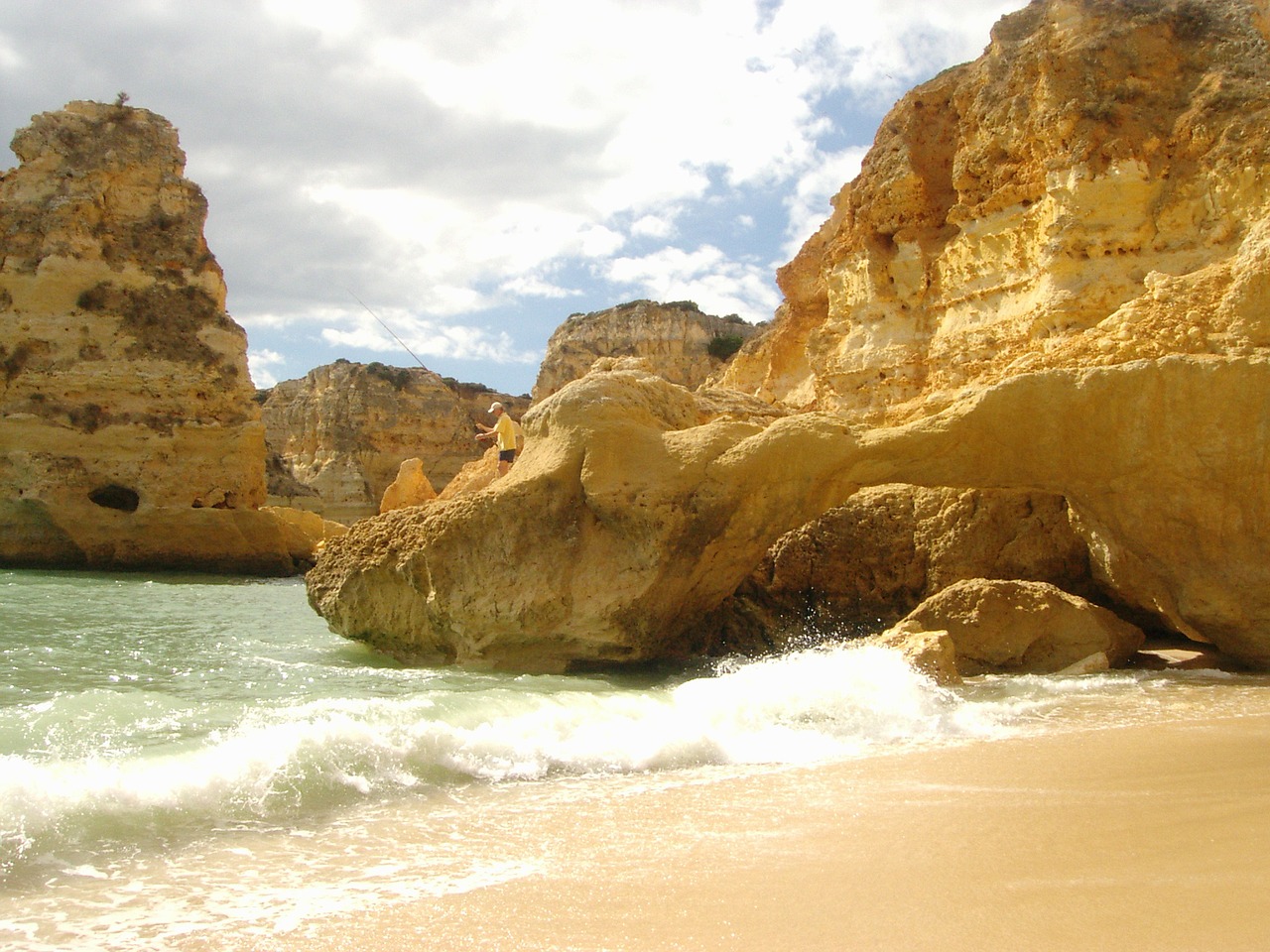 Image - algarve marinha coast booked beach